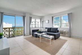 1101- Luxurious 1BR & 2 Bath with City & Ocean Views